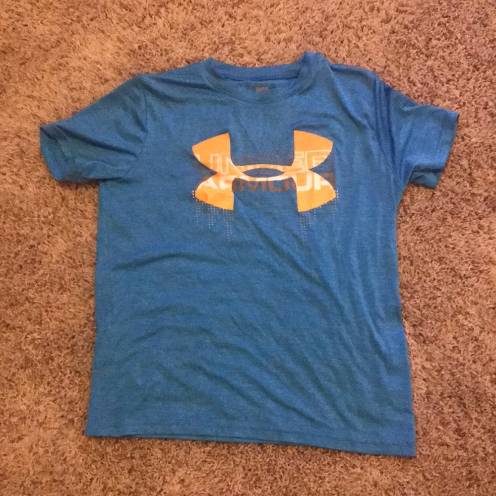 Under Armour boy shirt